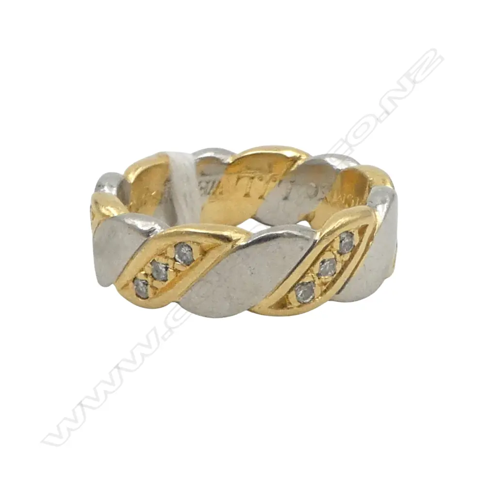 18ct YELLOW & WHITE GOLD BAND RING 18 diamonds to the yellow panels 12.84gms SIZE Q Image 1++