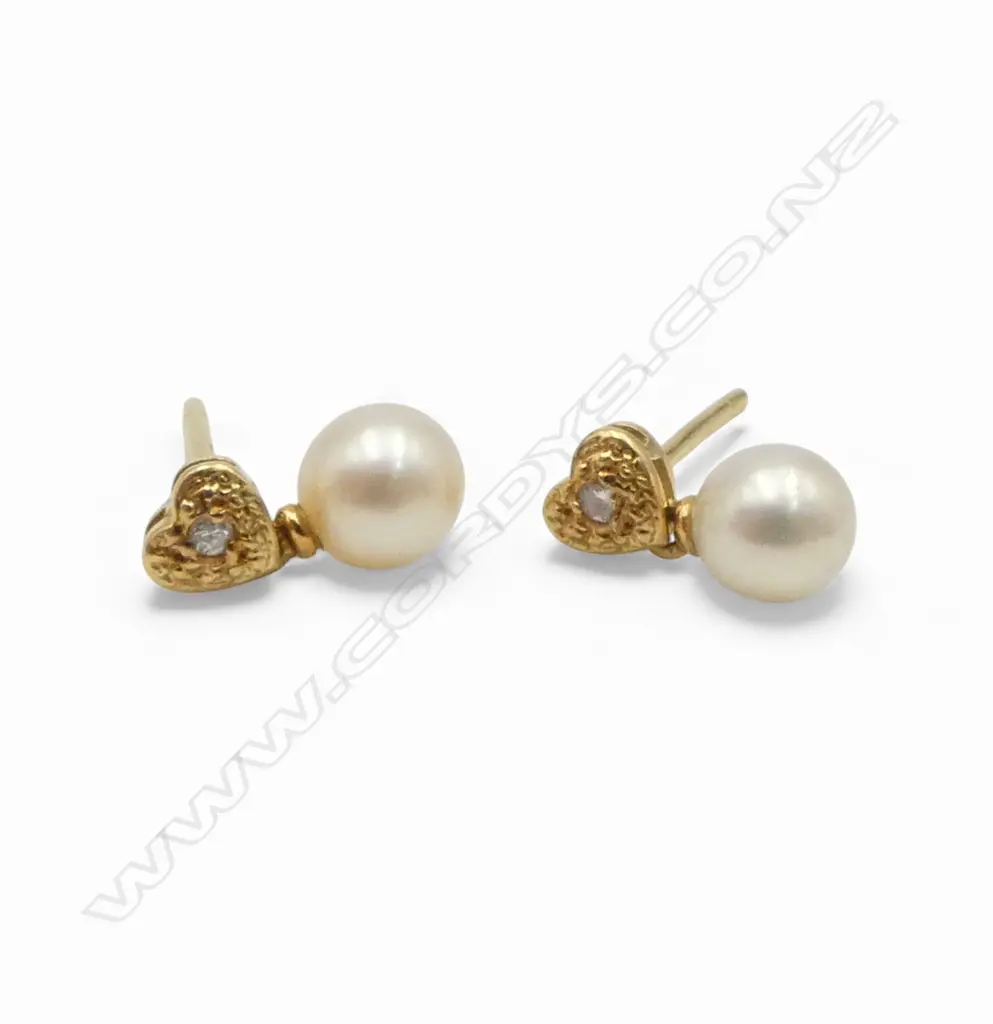 18ct GOLD & CULTURED PEARL PAIR EARRINGS  Image 1++