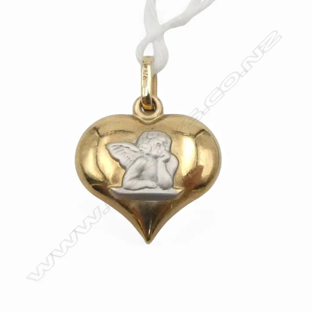 9ct HEART CHARM w PUTTI MOTIF, 0.86gm Image 1++