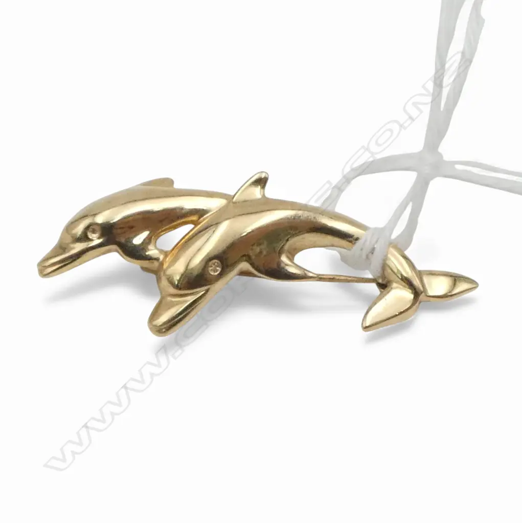 9CT DOLPHIN BROOCH W.40mm, 2.86gms Image 1++