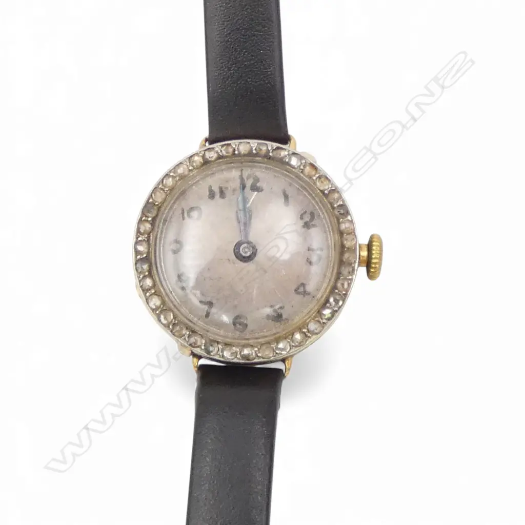 C.1920 18ct GOLD & DIAMOND LADIES WRISTWATCH black leather strap. Running Image 1++