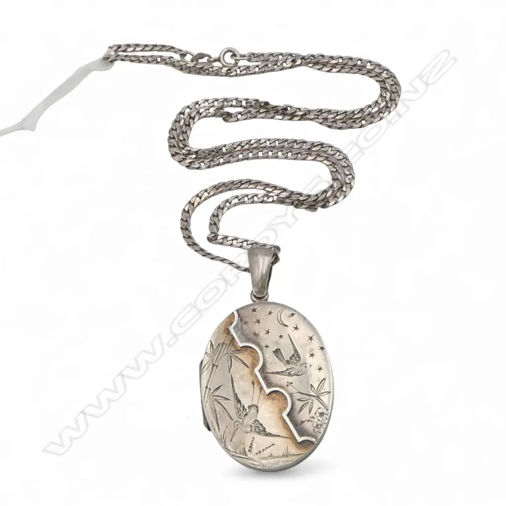 SILVER ARTS & CRAFTS engraved swallow LOCKET ON LATER CURB LINK CHAIN L.520mm Image 1++