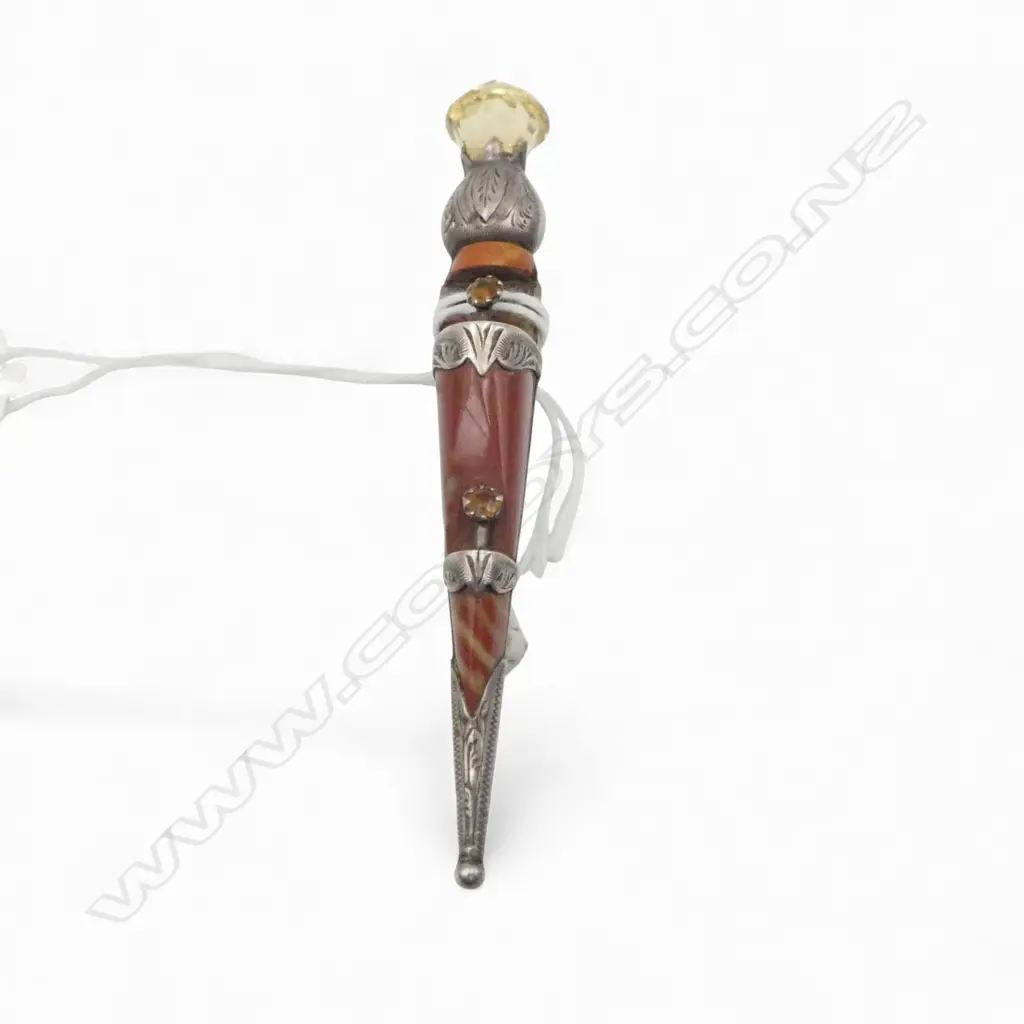 Large vintage silver & agate dirk dagger brooch citrine to top. L.85mm Image 1++