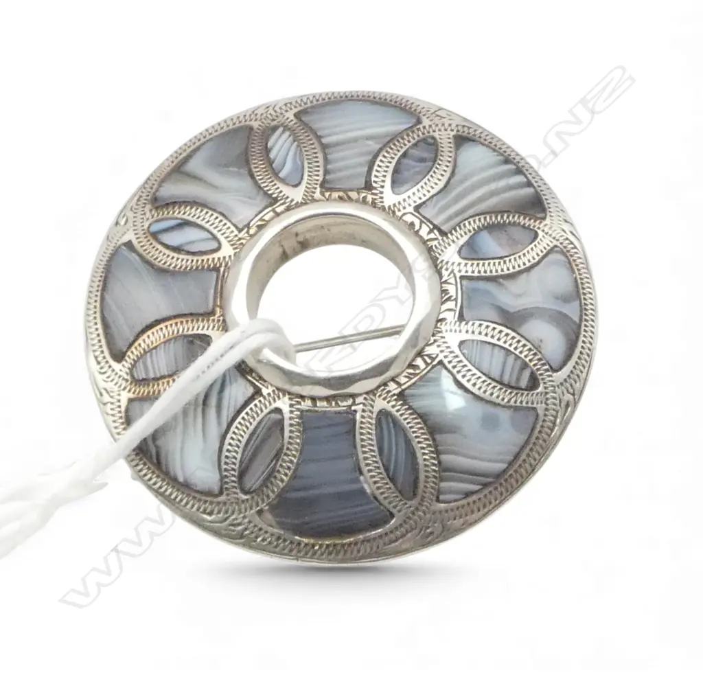 Vintage silver & radiating grey blue pale agate set brooch Dia.40mm Image 1++