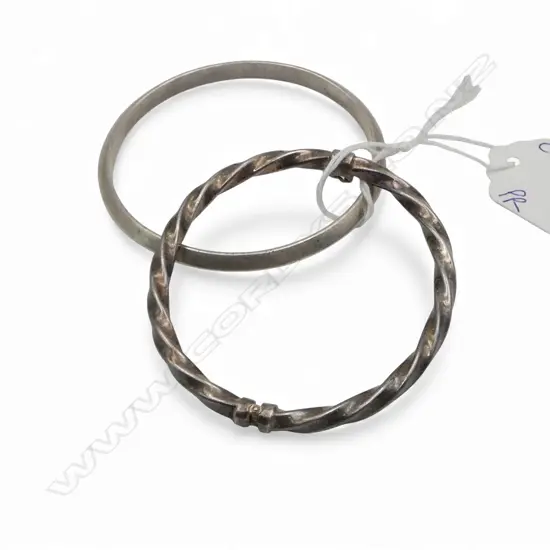 2 SILVER BANGLES: hinged wrythen twist + modernist