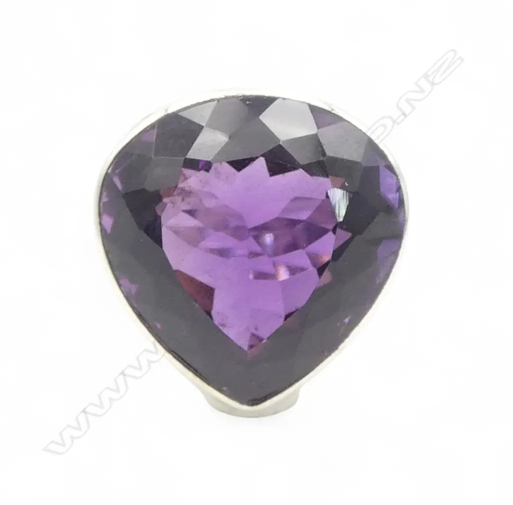 SILVER & AMETHYST RING Image 1++