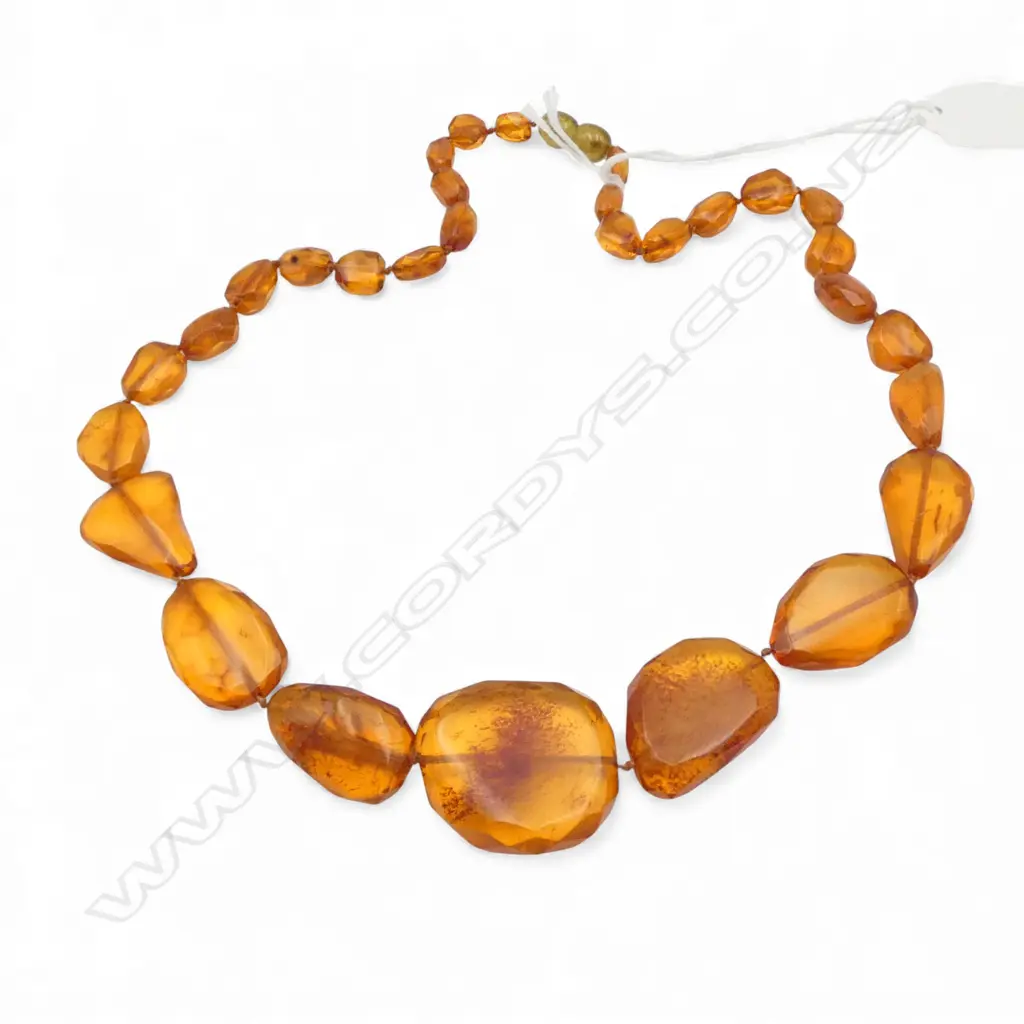 GRADUATED VARIABLE partially facetted AMBER BEAD NECKLACE L.440mm.  Image 1++