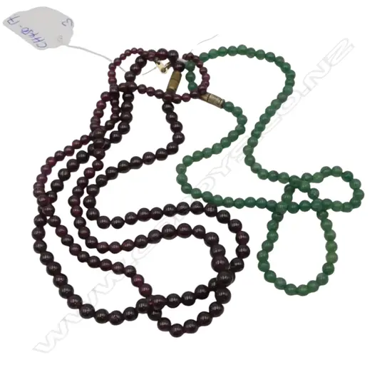 3 vintage uniform bead necklaces: 2 garnet + 1 green gem L. 440mm approx.