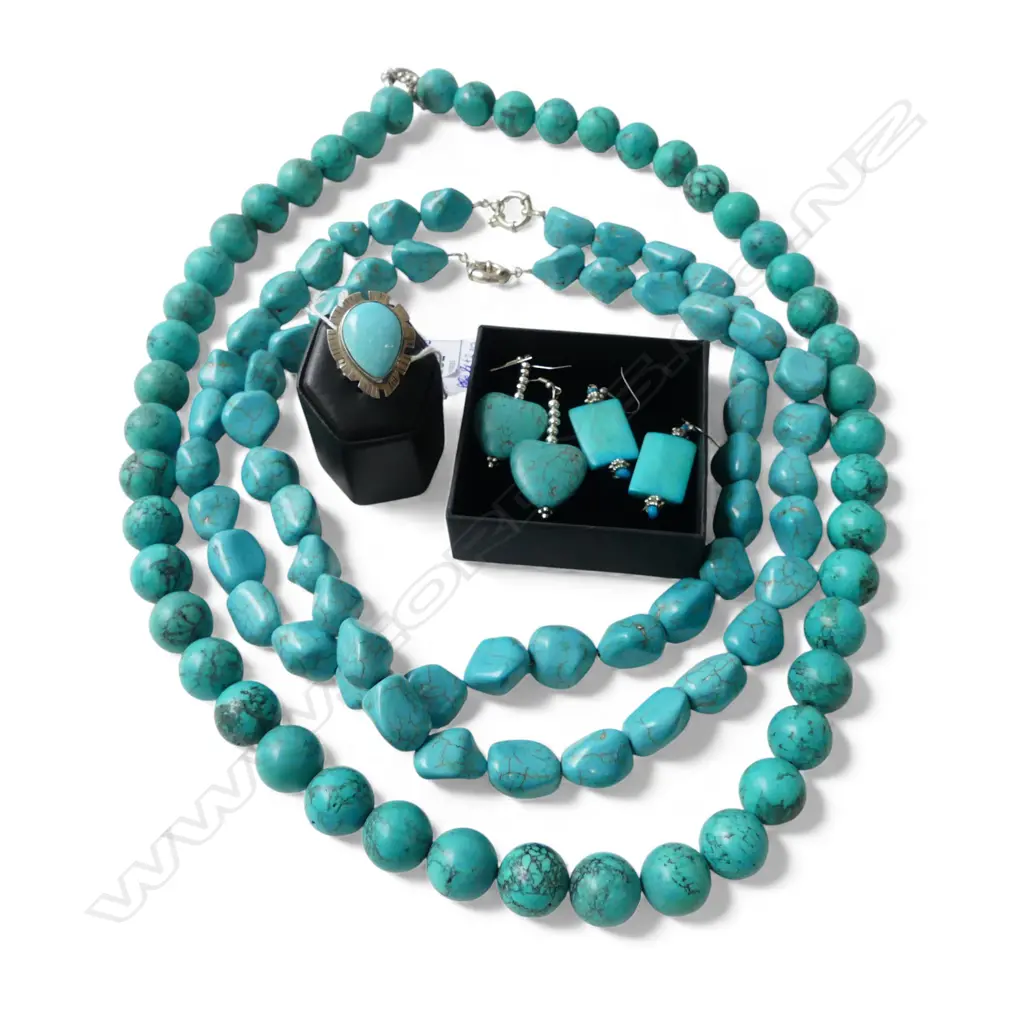 5 PCES TURQUOISE JEWELLERY; 2 NECKLACES, 2 PRS EARRINGS, STG RING Image 1++