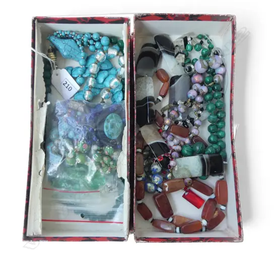 VINTAGE CHOCOLATE BOX OF VARIOUS VINTAGE BEAD NECKLACES: malachite  + agate etc. Some require clasps etc