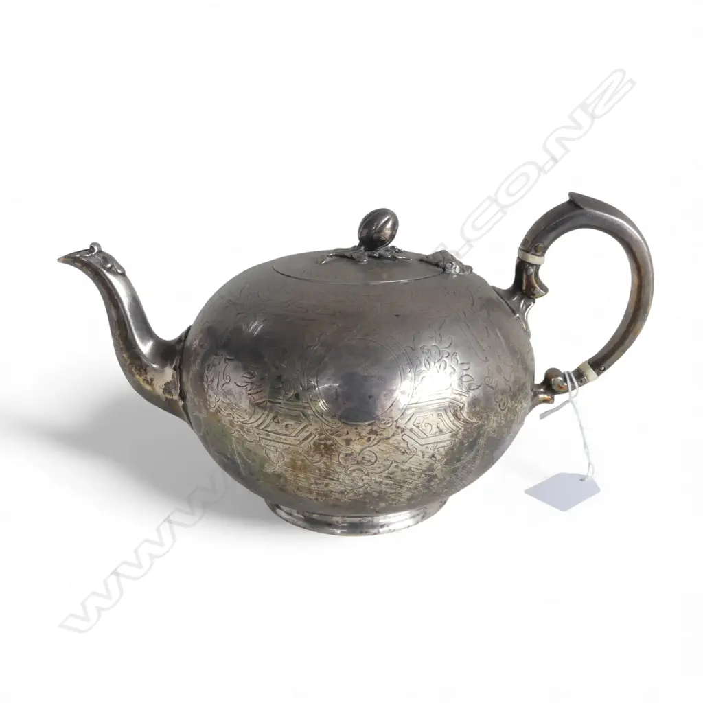 STG SILVER TEAPOT, LONDON 1853 556gms Image 1++