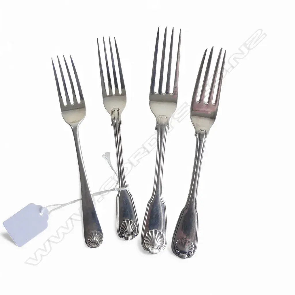 4 STG SILVER FORKS, SHELL PATTERN 193gms Image 1++