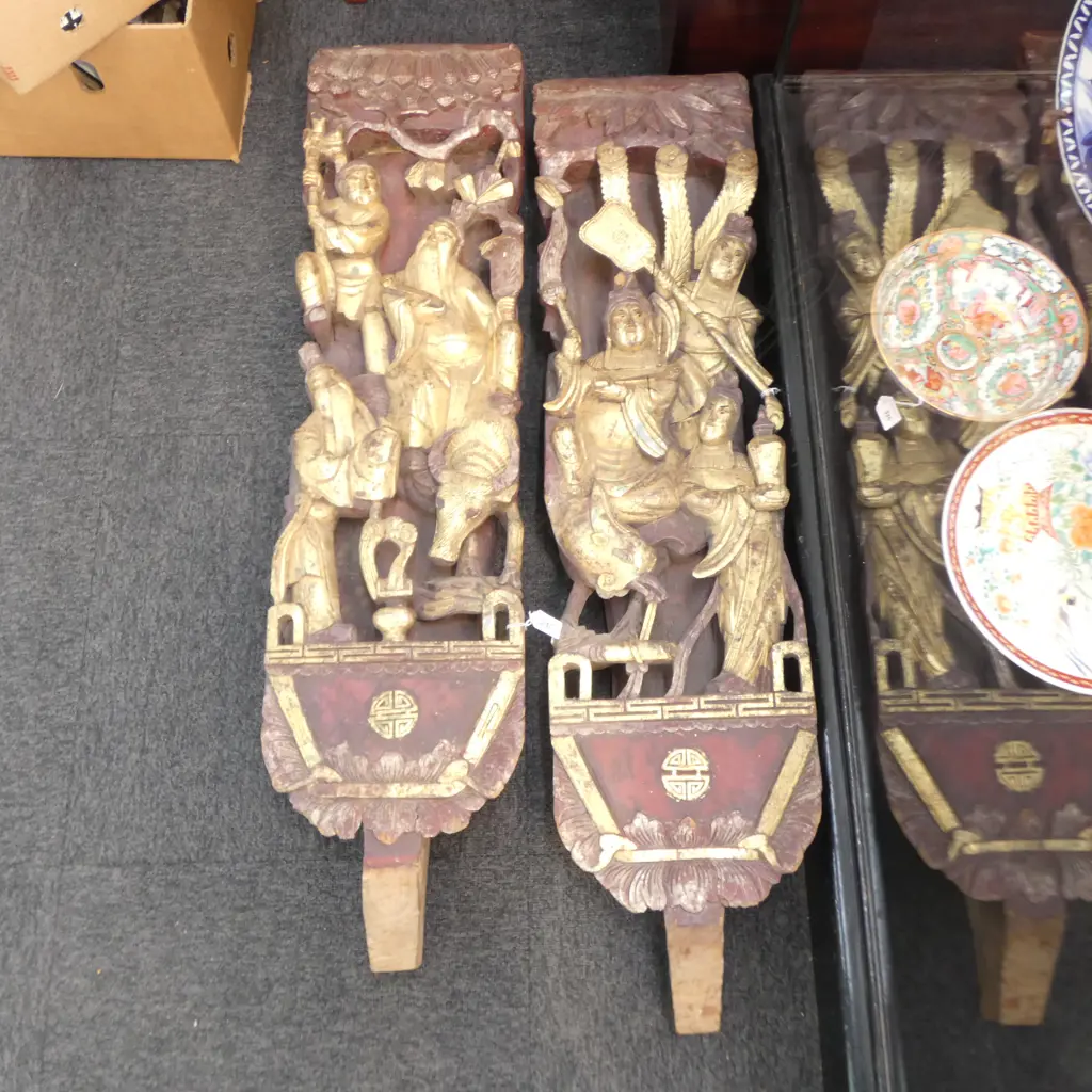 2 OLD CARVED CHINESE GILT WOOD ARCHITECTURAL TEMPLE PILLARS collected in china H.1070mm Image 1++