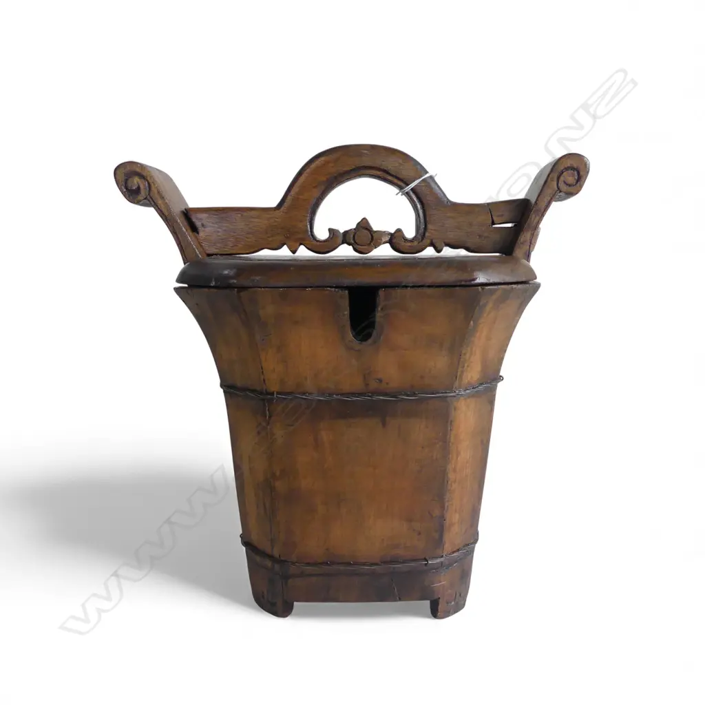 VINTAGE CHINESE WOODEN WEDDING BASKET flared - lidded w locking bar. H.290mm. Image 1++