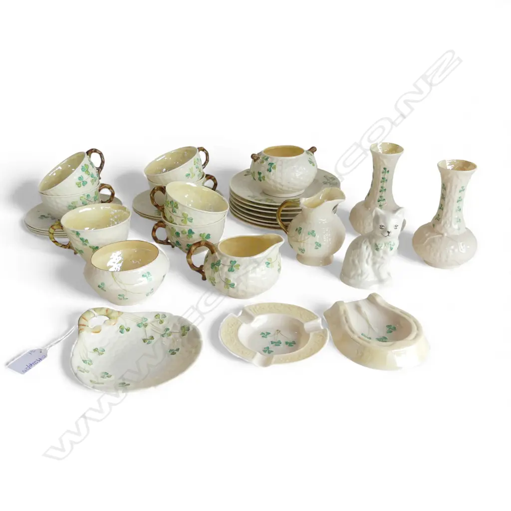 31 PCES BELLEEK INCL. 7 TRIOS ETC Image 1++