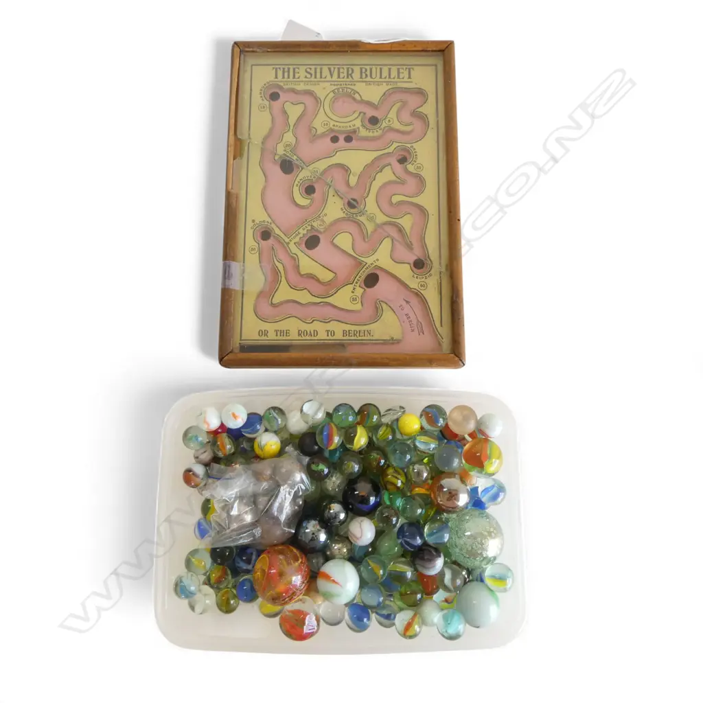 VINTAGE 'THE SILVER BULLET or THE ROAD TO BERLIN' GAMES (GLASS CRACKED) + ASST. MARBLES Image 1++