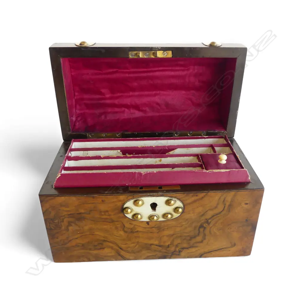 VICTORIAN DOME TOPPED WALNUT WRITING BOX L200MM Image 1++