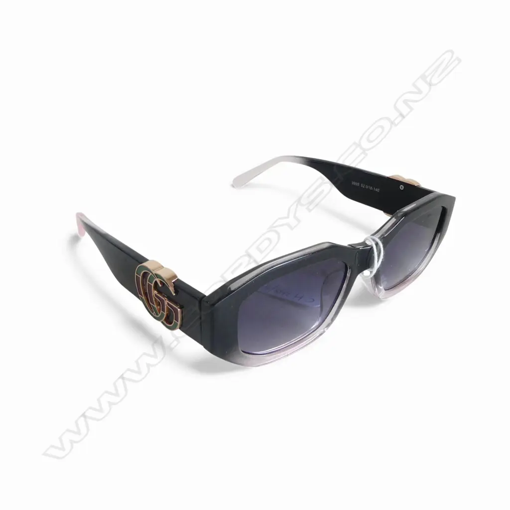 'GUCCI' SUNGLASSES, CASED Image 1++