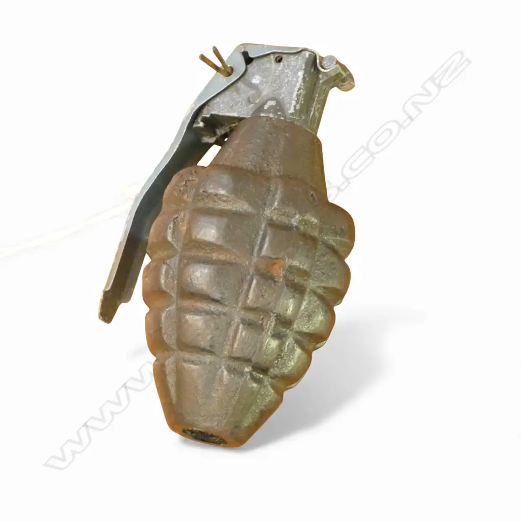 WWII GRENADE L.110mm Image 1++