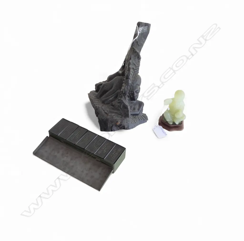 3 PCES; 'WOODBINE' DOMINOES (BOXED), AFRICAN EBONY CARVING H.215mm, ORIENTAL CHRYSOPRASE CHILD w. CYMBALS Image 1++