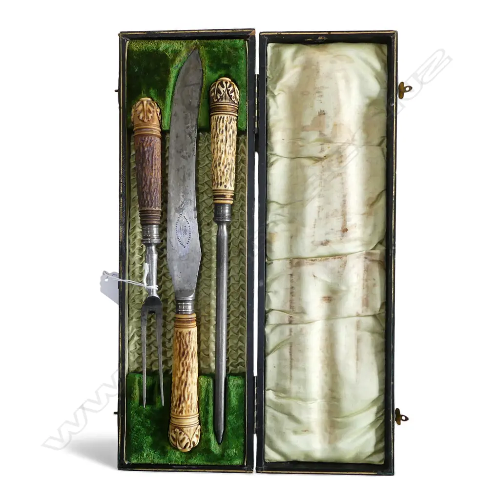 3 PCE VICTORIAN CARVING SET w. STG SILVER TRIM, CASED L.405mm Image 1++