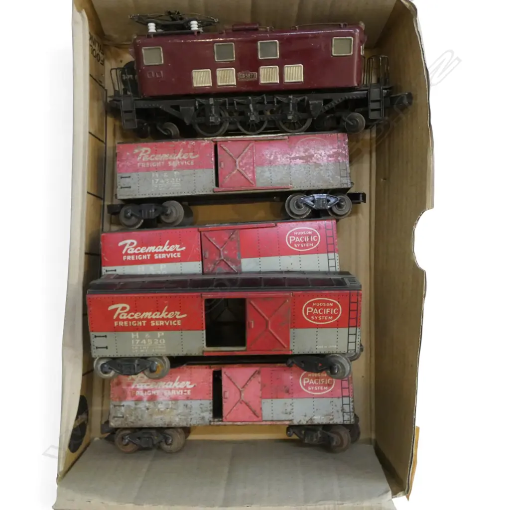 O GAUGE SAKAI ELECTRIC ENGINE & 4 CARRIAGES Image 1++