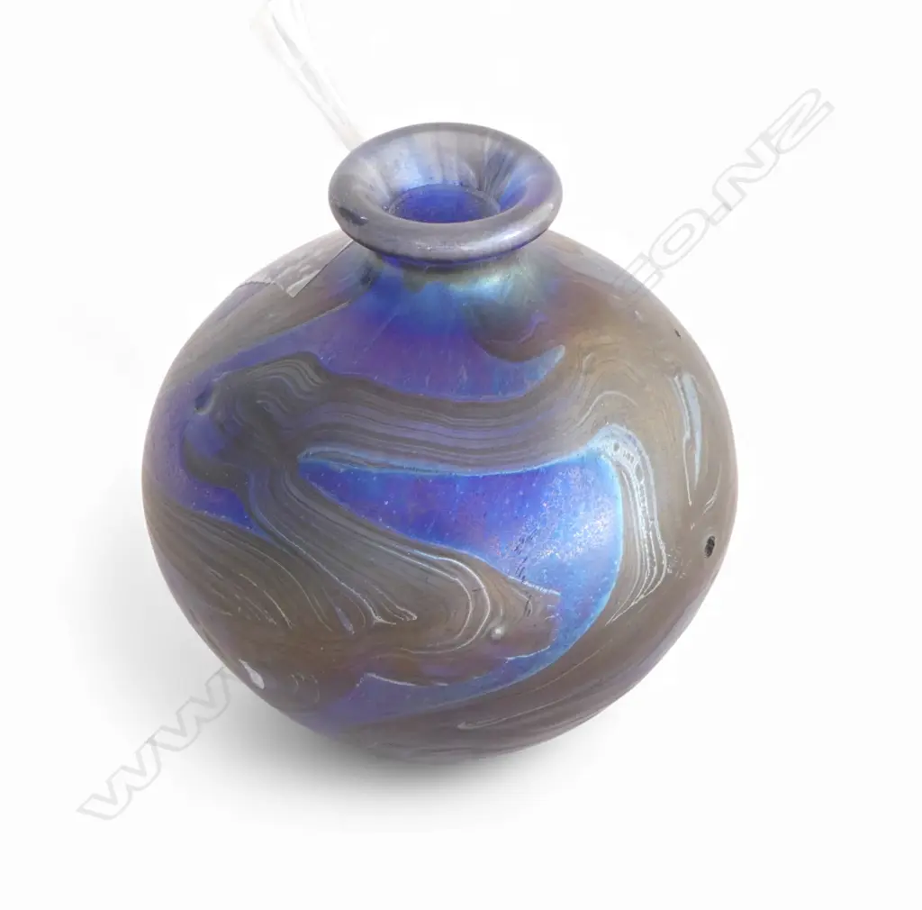 GARY NASH ART GLASE VASE H.75mm Image 1++