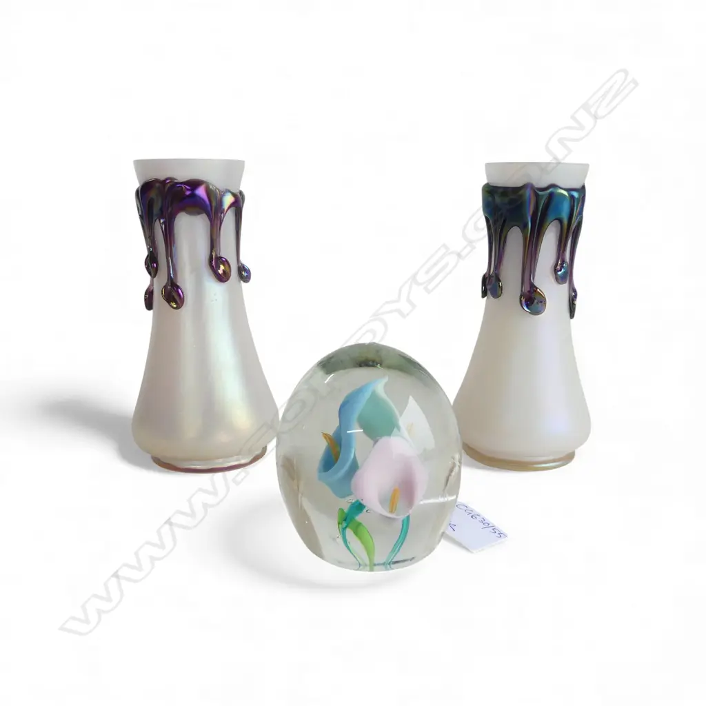 PETER VIESNIK LILY PAPERWEIGHT '87 + PR VASES H.160mm Image 1++