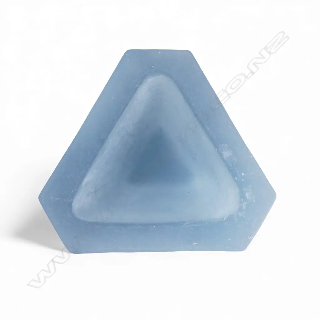 TRIANGULAR CAST GLASS VASE H.125mm 3KG Image 1++