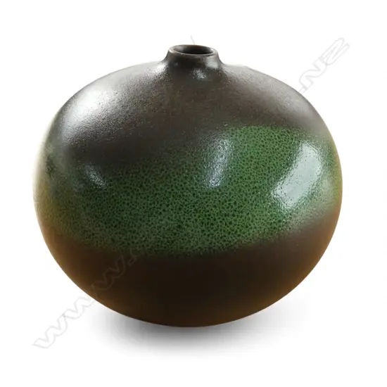 VINTAGE JAPANESE HEIAN TACHIKICHI CERAMIC VASE, H.140mm Dia.170mm