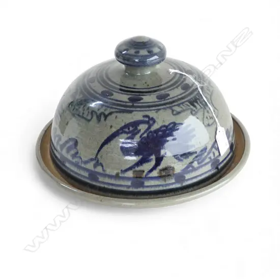 LRG MICHAEL & JILL TOTTY DOMED DISH, Dia.300mm