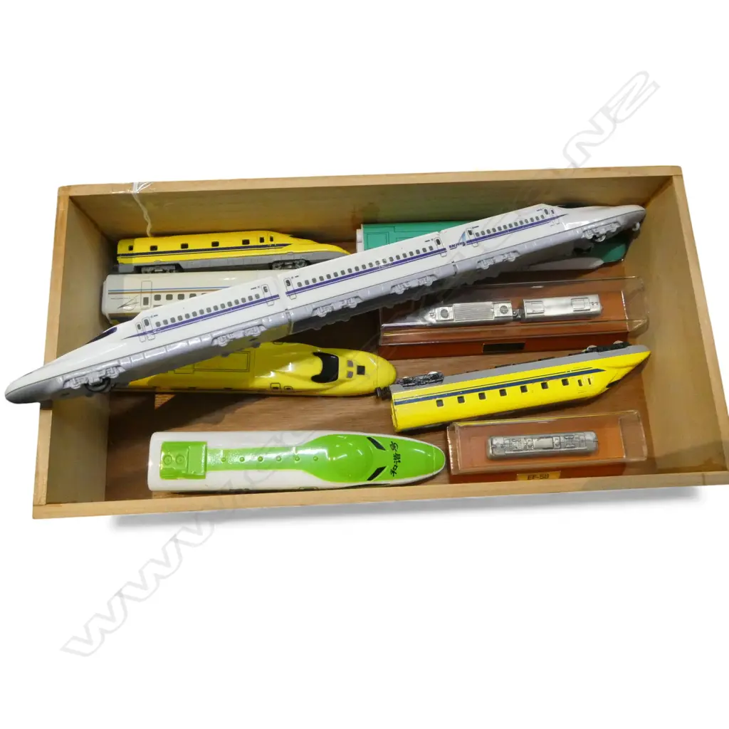 COLLECTION JAPANESE BULLET TRAIN MODELS Image 1++
