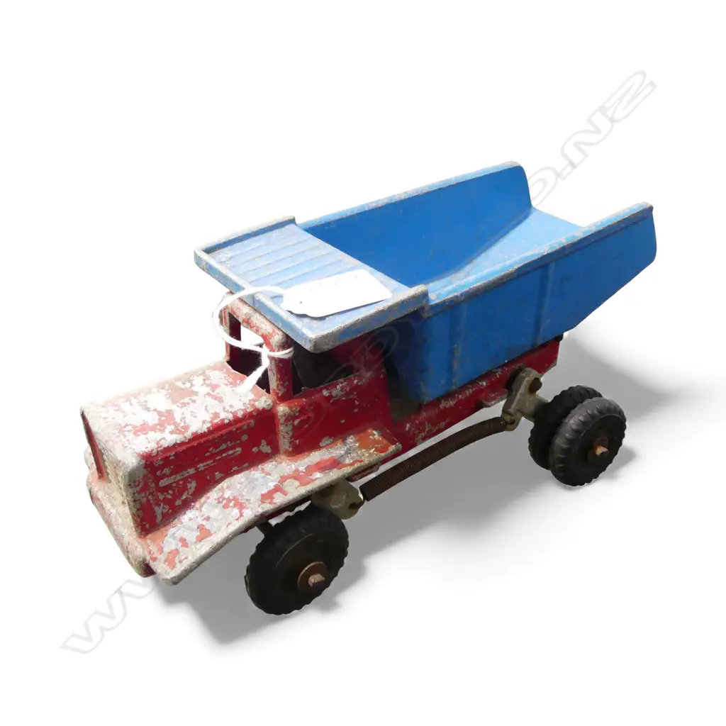 FUN HO! McKenzie & Bannister (M&B) 'JUMBO' TIP TRUCK with sprung hydraulic type action. L.260mm. Play worn Image 1++