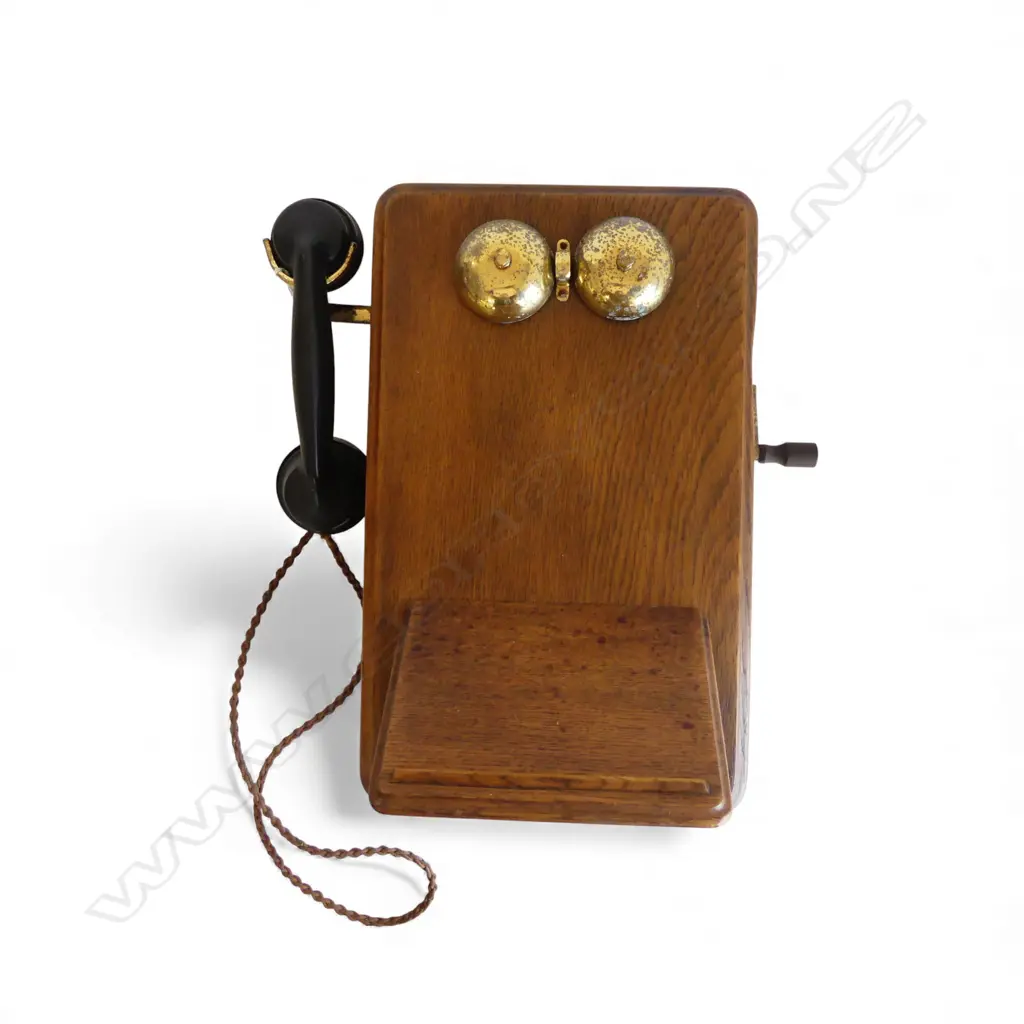 ANTIQUE OAK WALL PHONE H.415mm Image 1++