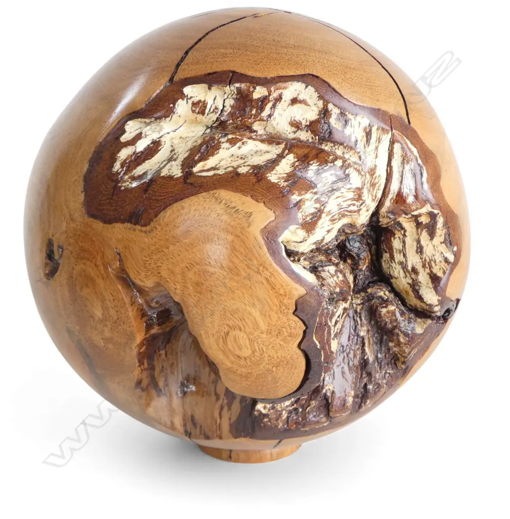 CARVED WOOD GLOBE FORM ORNAMENT H.220mm  Image 1++