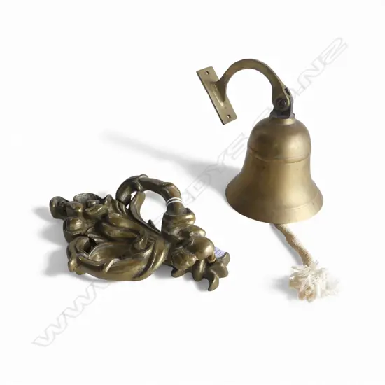 BRASS WALL MOUNTED BELL & DOOR KNOCKER H.200mm