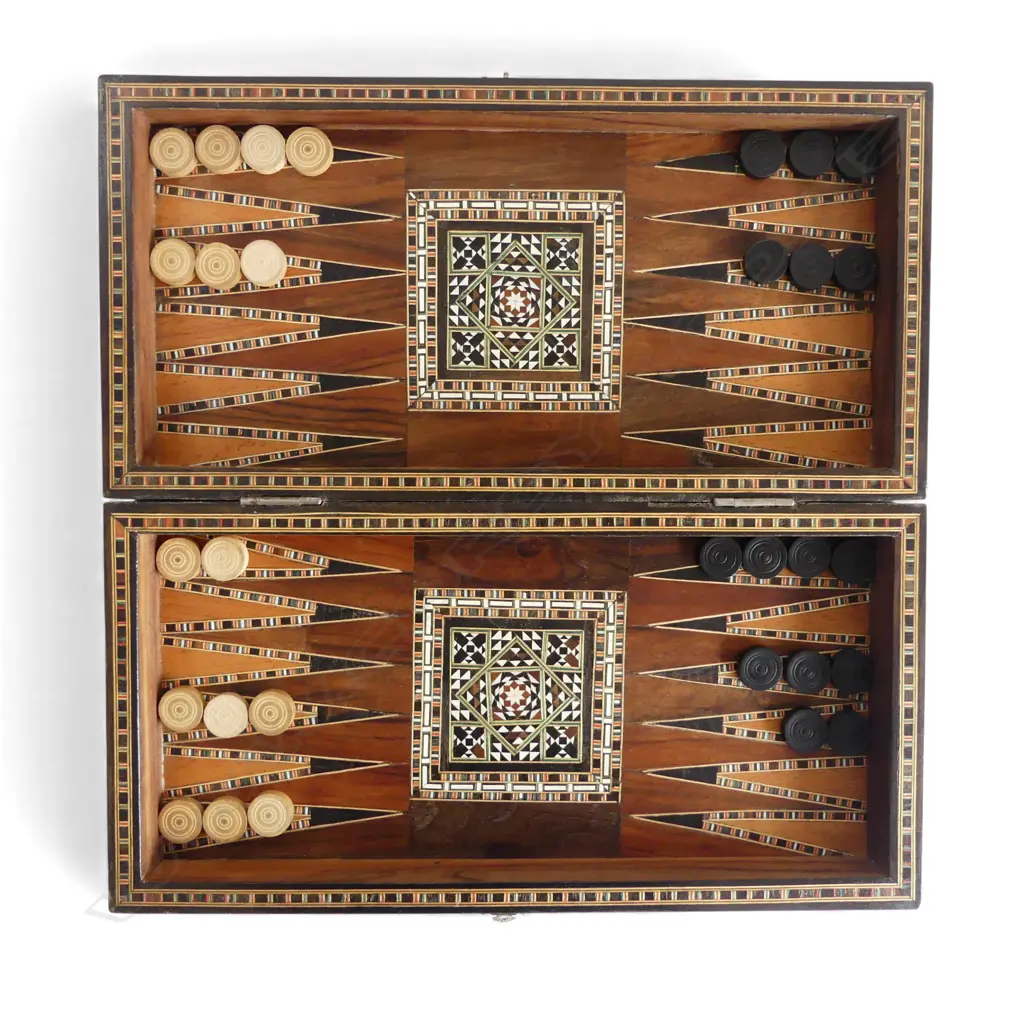 INLAID GAMES BOX; CHESS BOARD & PIECES / BACKGAMMON W.400mm Image 1++