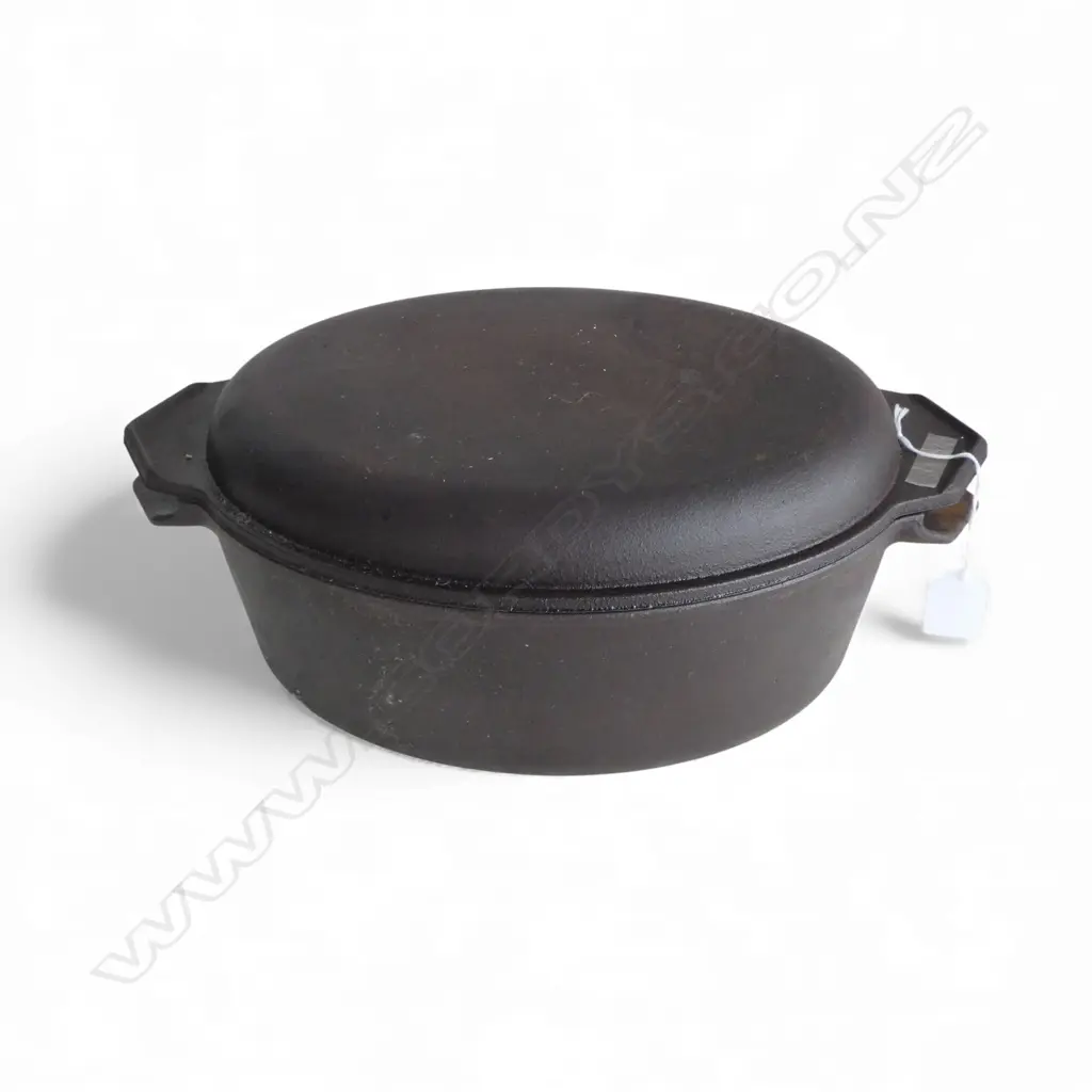 CAST IRON 'IRON CLAD PAN Co.' (AUS) DUTCH OVEN W.380mm Image 1++