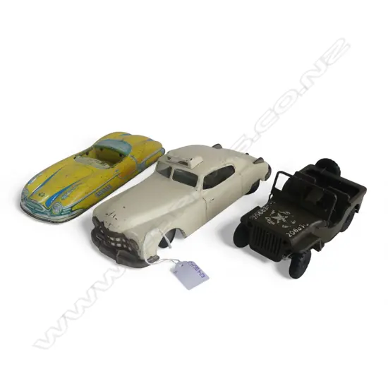2 VINTAGE TIN TOYS + VINTAGE JEEP English make
