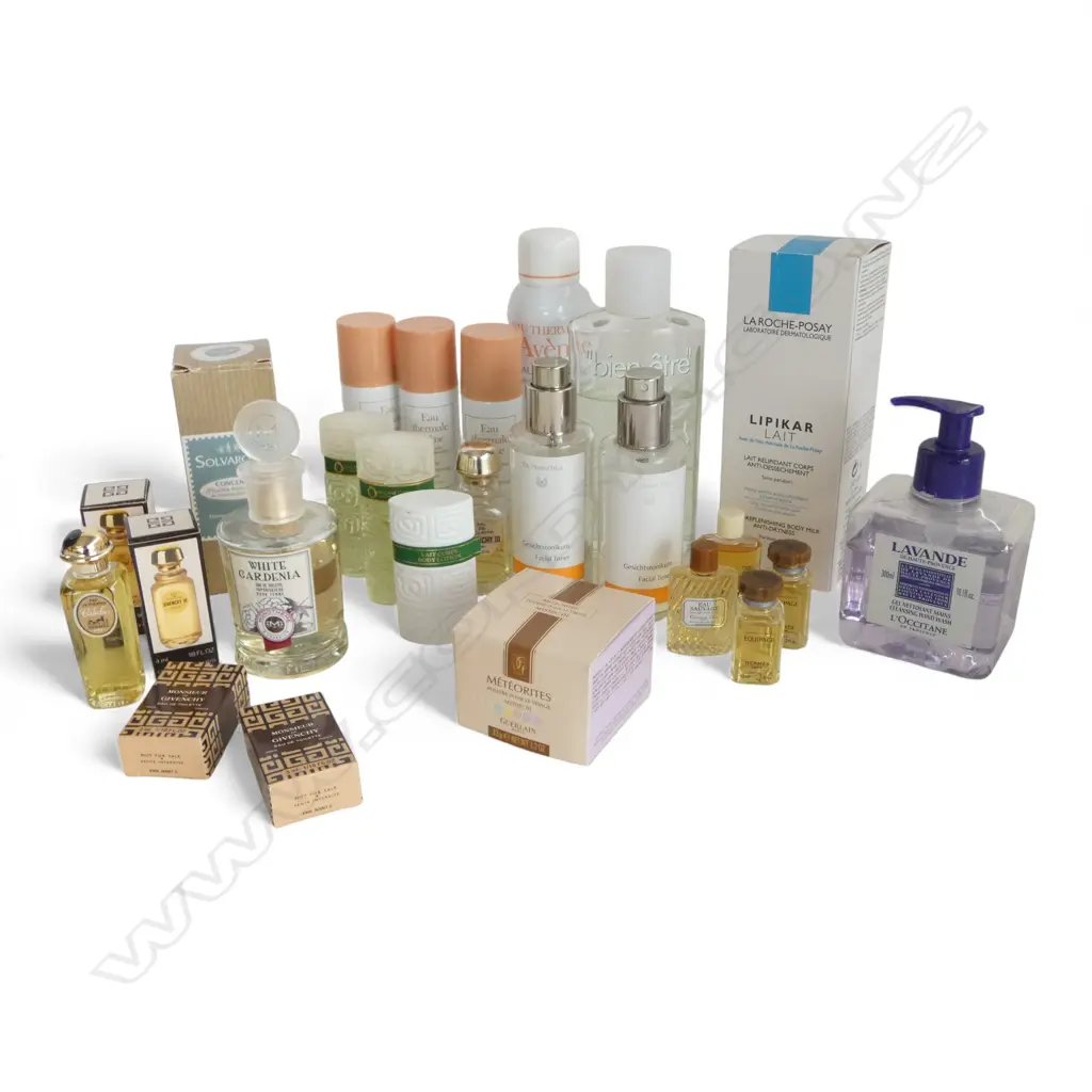 ASST. COSMETICS Image 1++