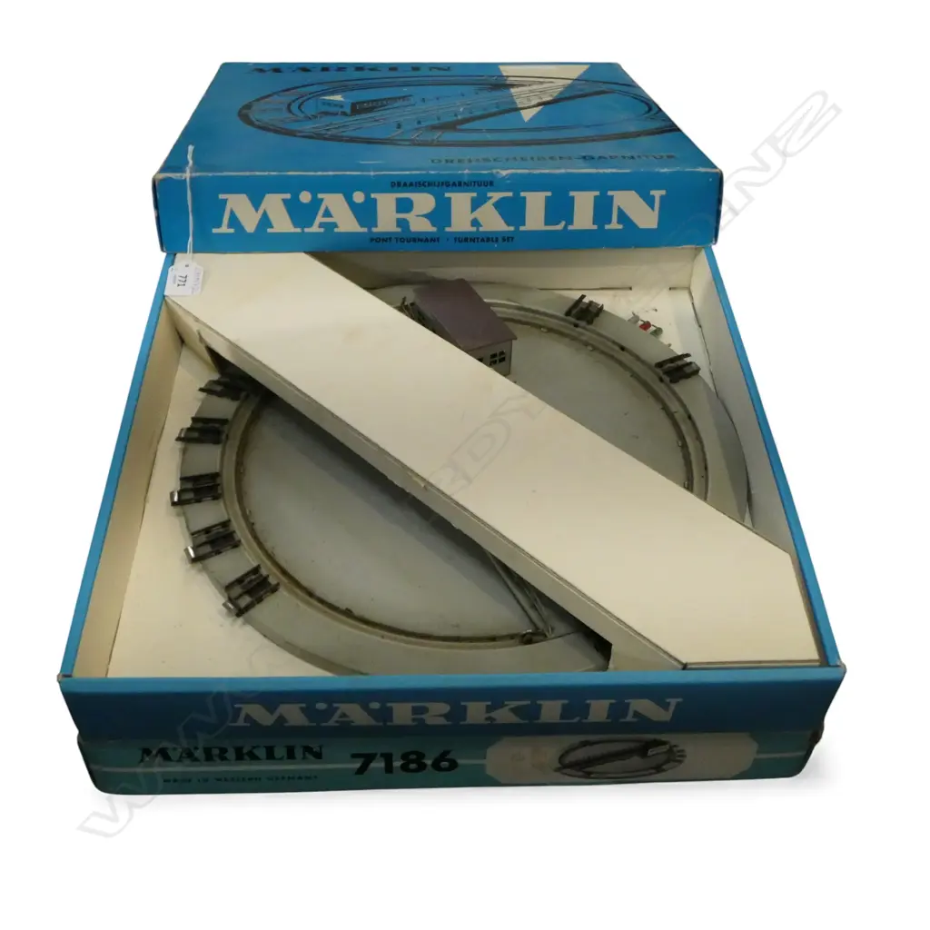 2 MARKLIN 7186 TRAIN TURNTABLES, BOXED Image 1++