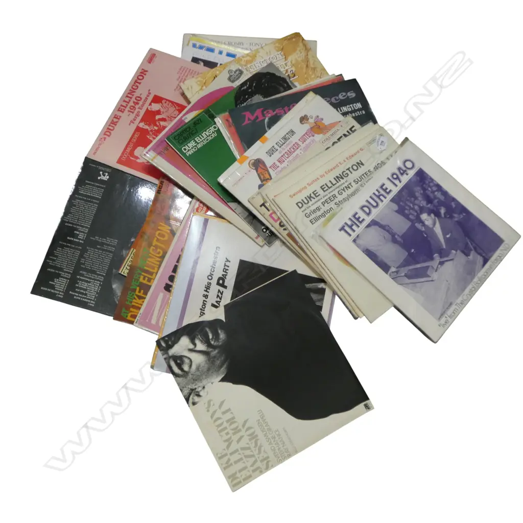 ASST JAZZ LPS DUKE ELLINGTON APPROX 32 Image 1++