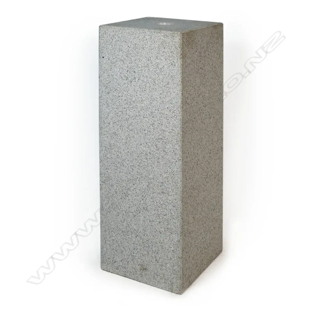 A square granite column, Image 1++