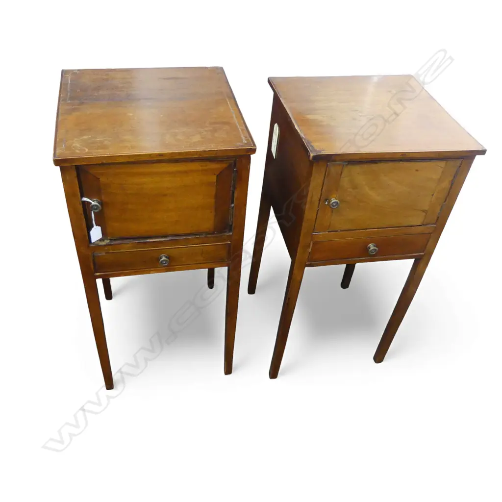 PR ANTIQUE MAHOGANY SIDE TABLES, SHOWING AGE 370x370x770mm Image 1++