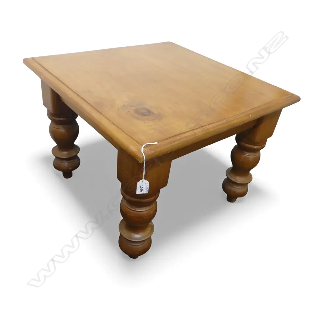 PINE SIDE TABLE 600x585x430mm Image 1++