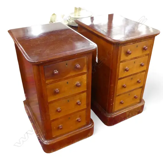 PR ANTIQUE MAHOGANY BEDSIDE DRAWERS 435x580x755mm