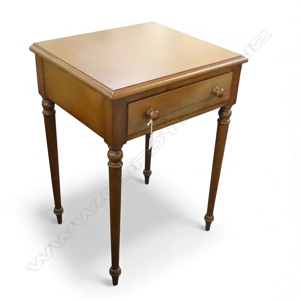 MAHOGANY SIDE TABLE W.455mm Image 1++