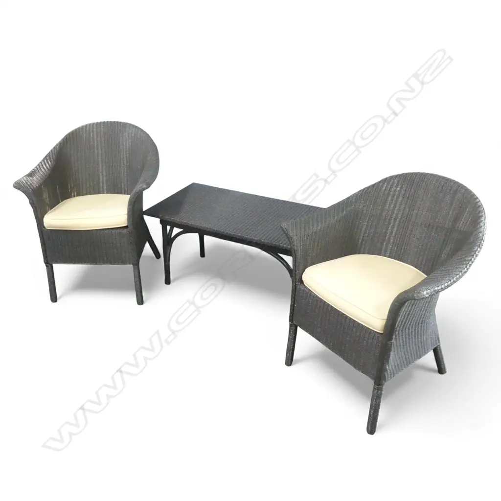 PR LUSTYS LLOYD LOOM PATIO CHAIRS & SIDE TABLE Image 1++