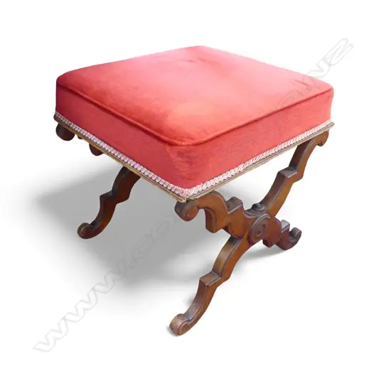 X STOOL, RED VELVET SEAT 480x450x470mm