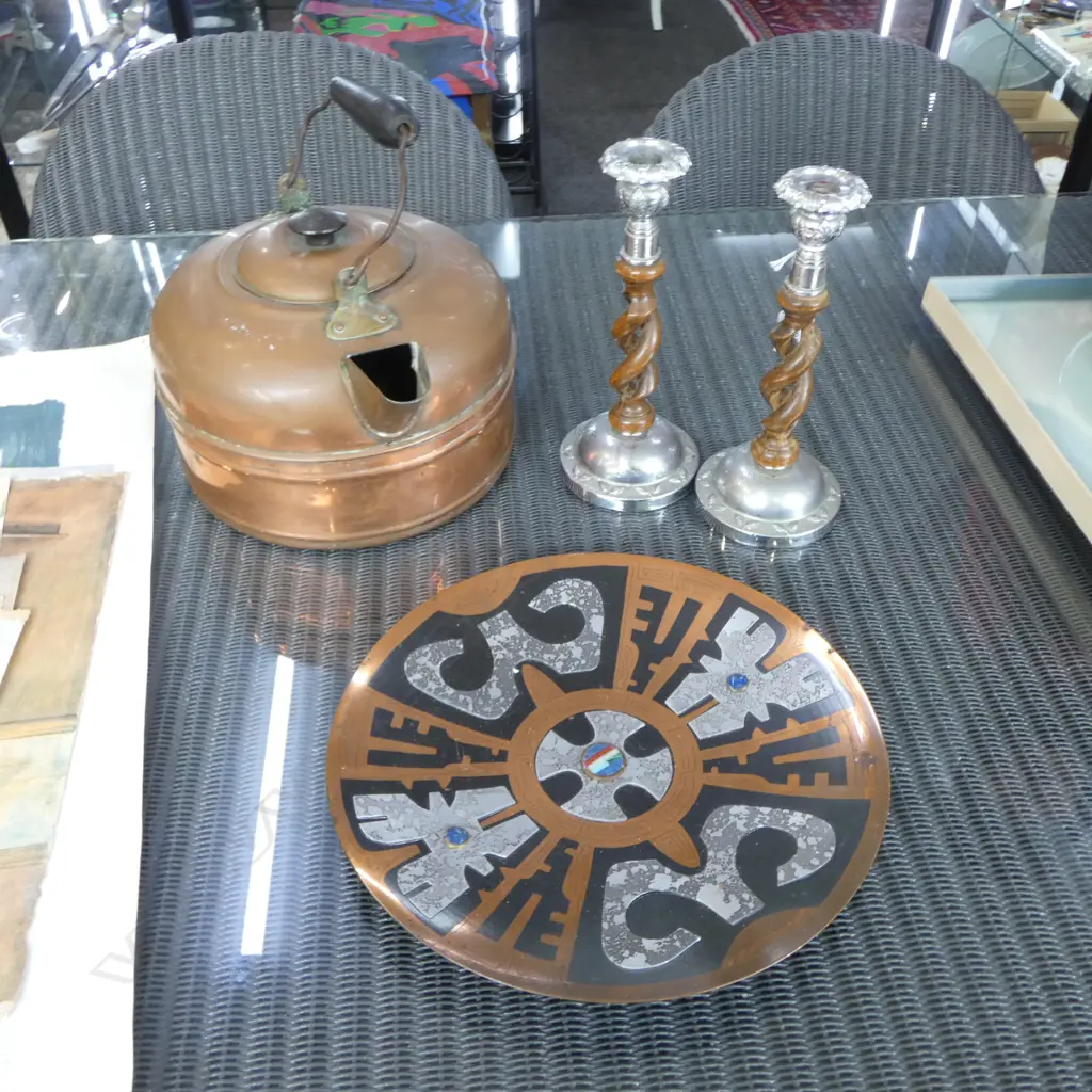 PR BARLEY TWIST CANDLESTICKS H.225mm + COPPER KETTLE & PLATE 295mm dia Image 1++